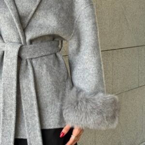 Alternative view of توصيل فوري Coat ( A )